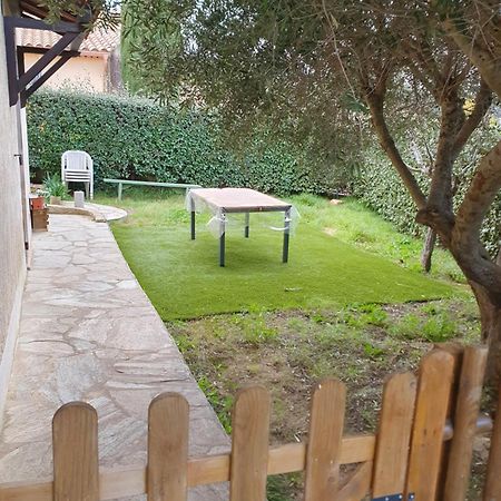 Appartement T2 Bas De Villa Avec Jardinet Au Calme Proche Mer La Seyne-sur-Mer Kültér fotó