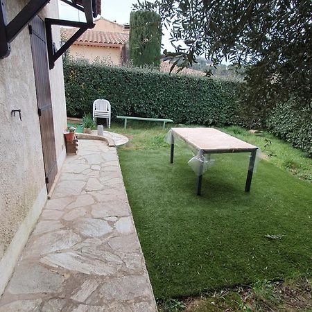 Appartement T2 Bas De Villa Avec Jardinet Au Calme Proche Mer La Seyne-sur-Mer Kültér fotó